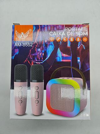 Caixa de som portátil com microfone