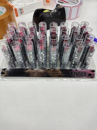 Batom Fosco Super Fixação Fenzza Make up C/32un