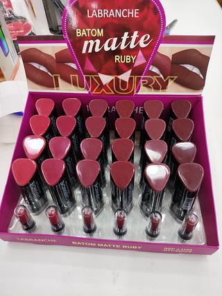 Batim Matte Ruby Luxury Labranche C/24un